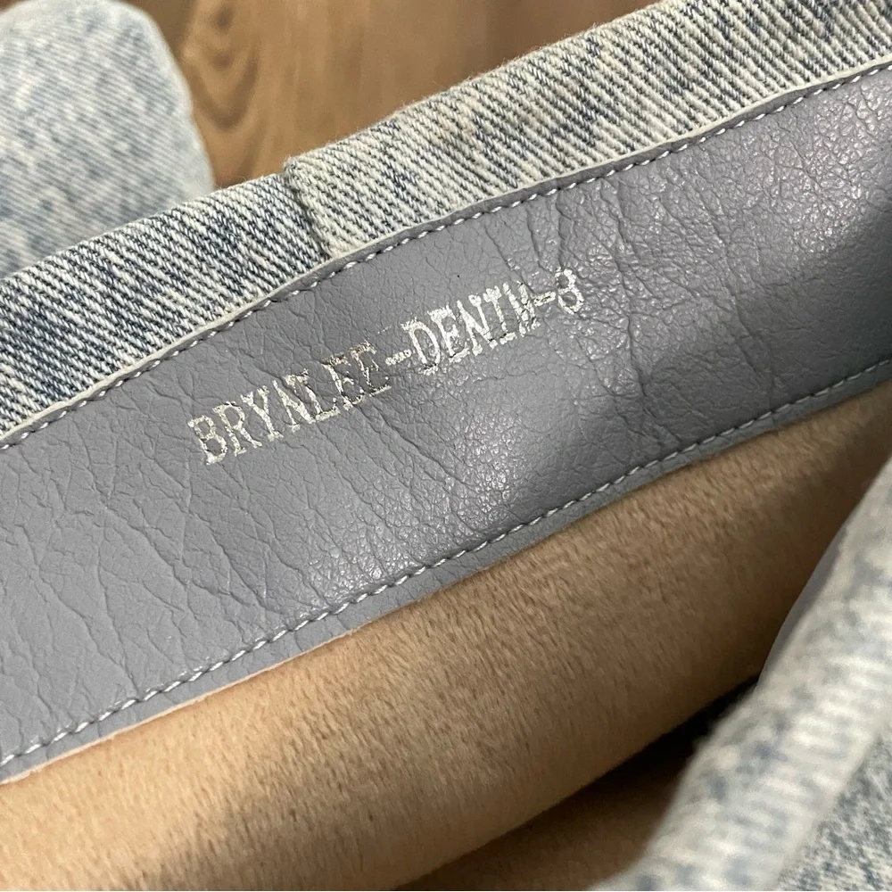 Azalea Wang Brynlee Denim‎ Western Boot NEW